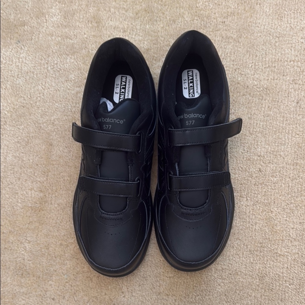 New Balance Men's Black Sneakers